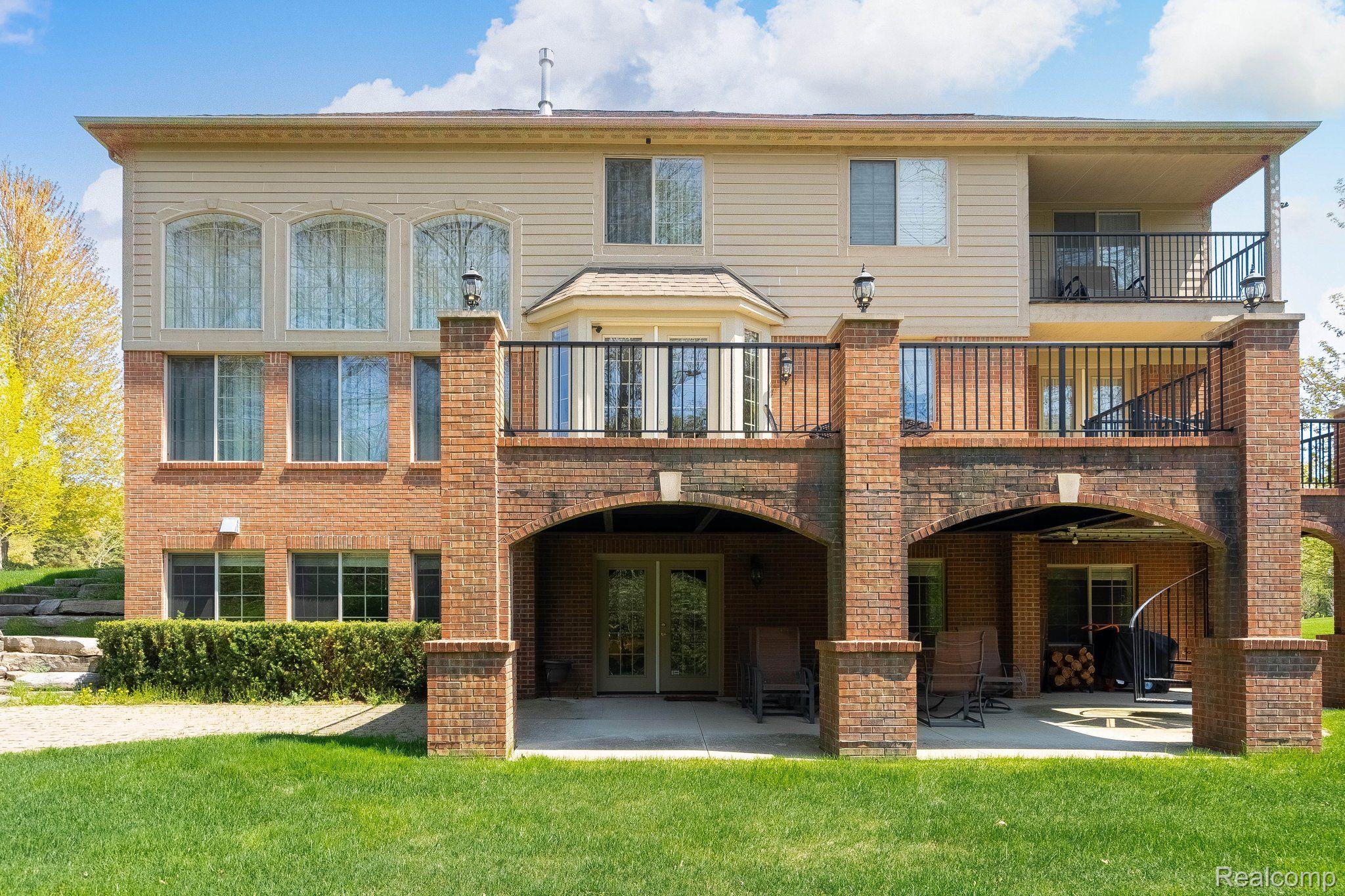 4906 Stonehenge Drive