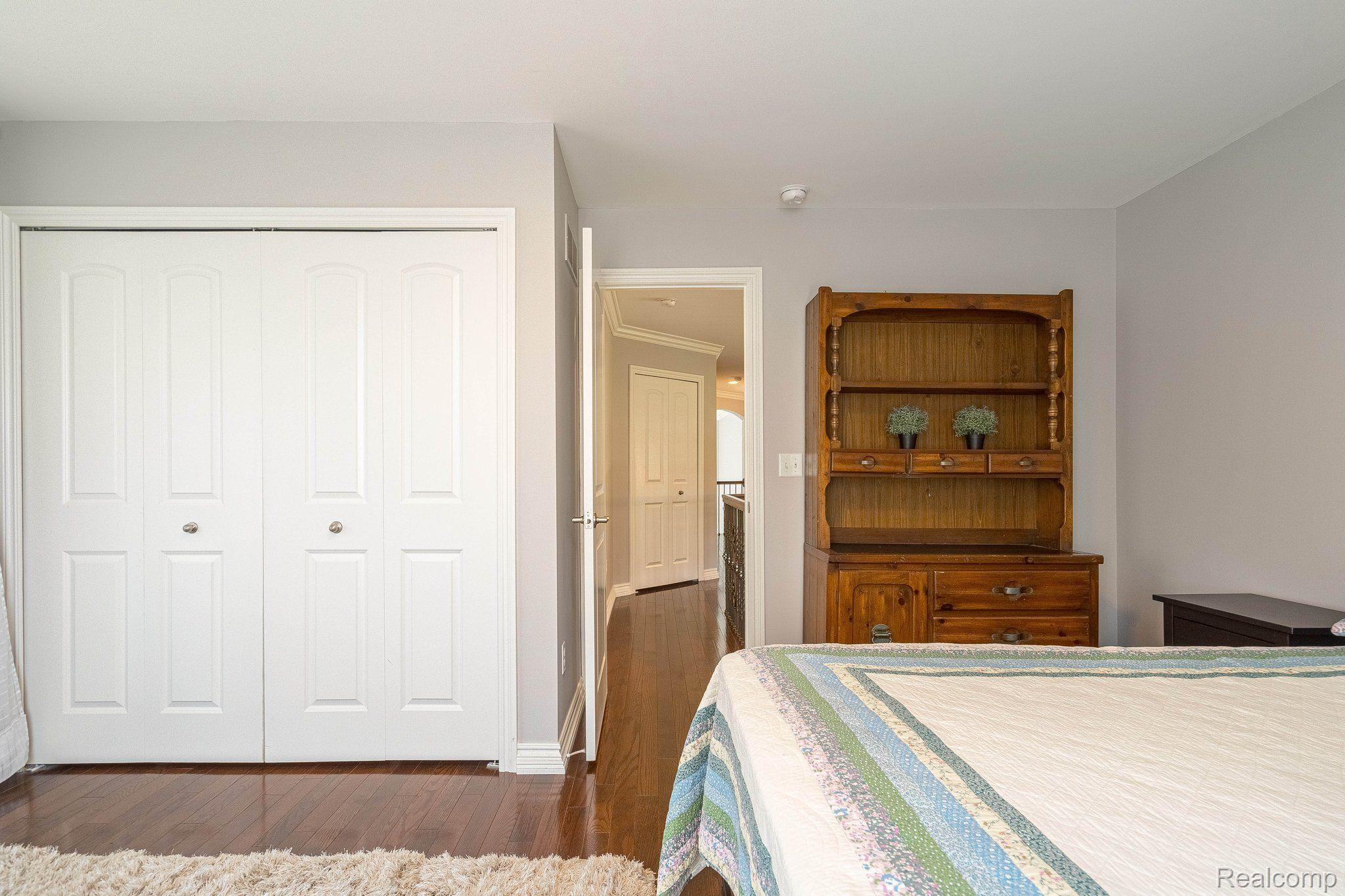 4906 Stonehenge Drive