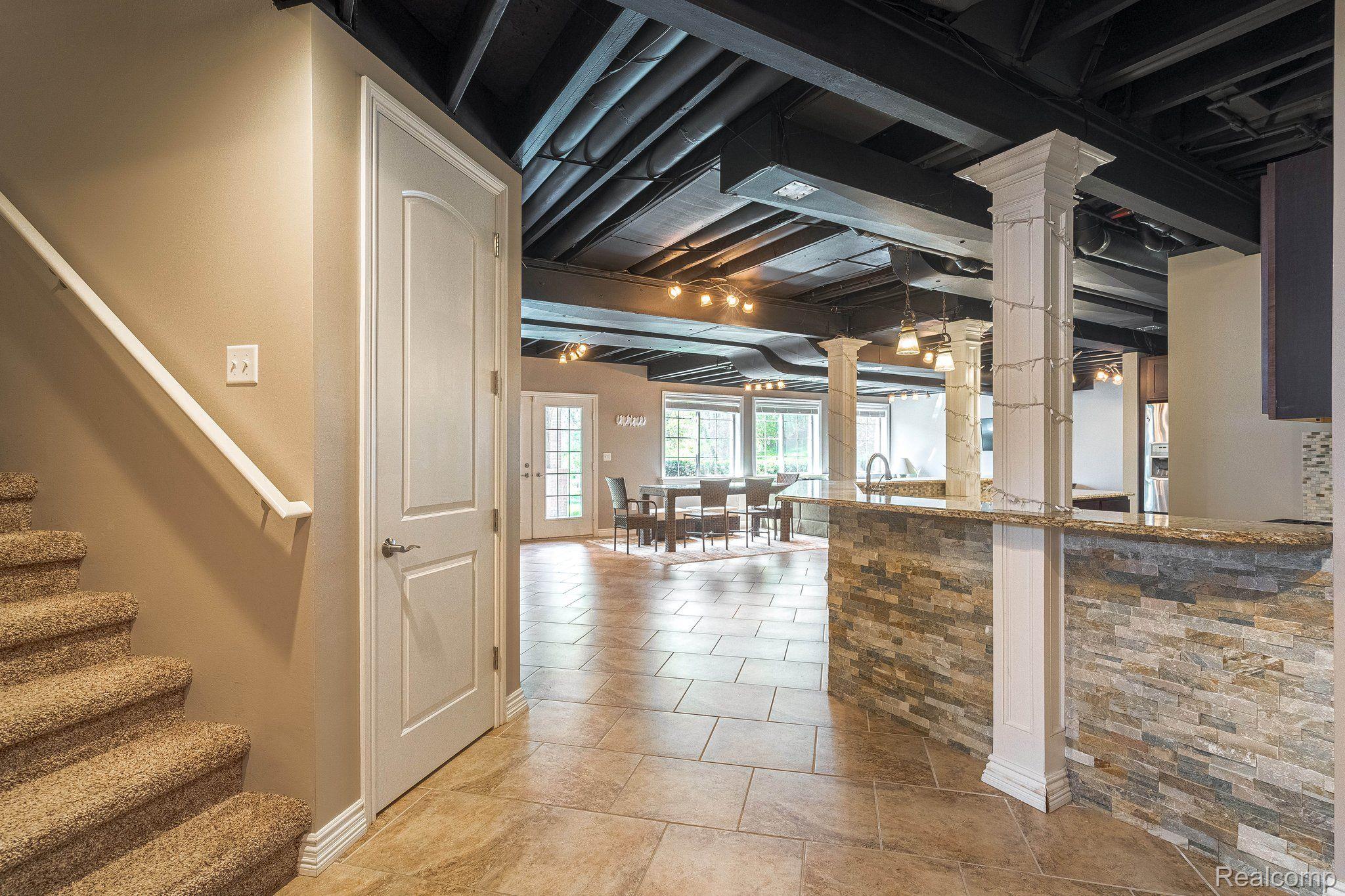 4906 Stonehenge Drive