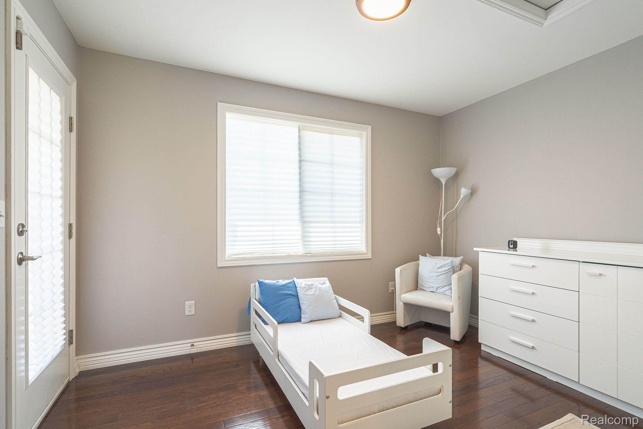 4906 Stonehenge Drive