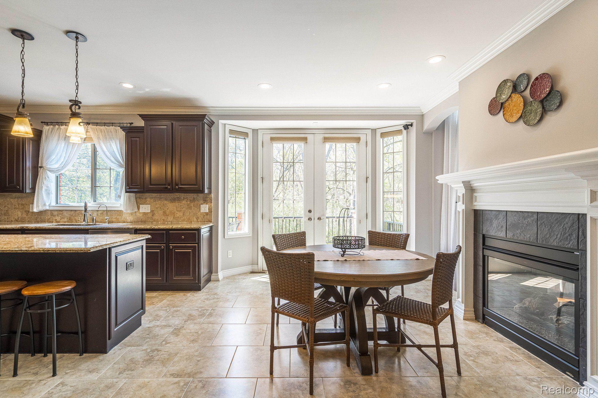 4906 Stonehenge Drive