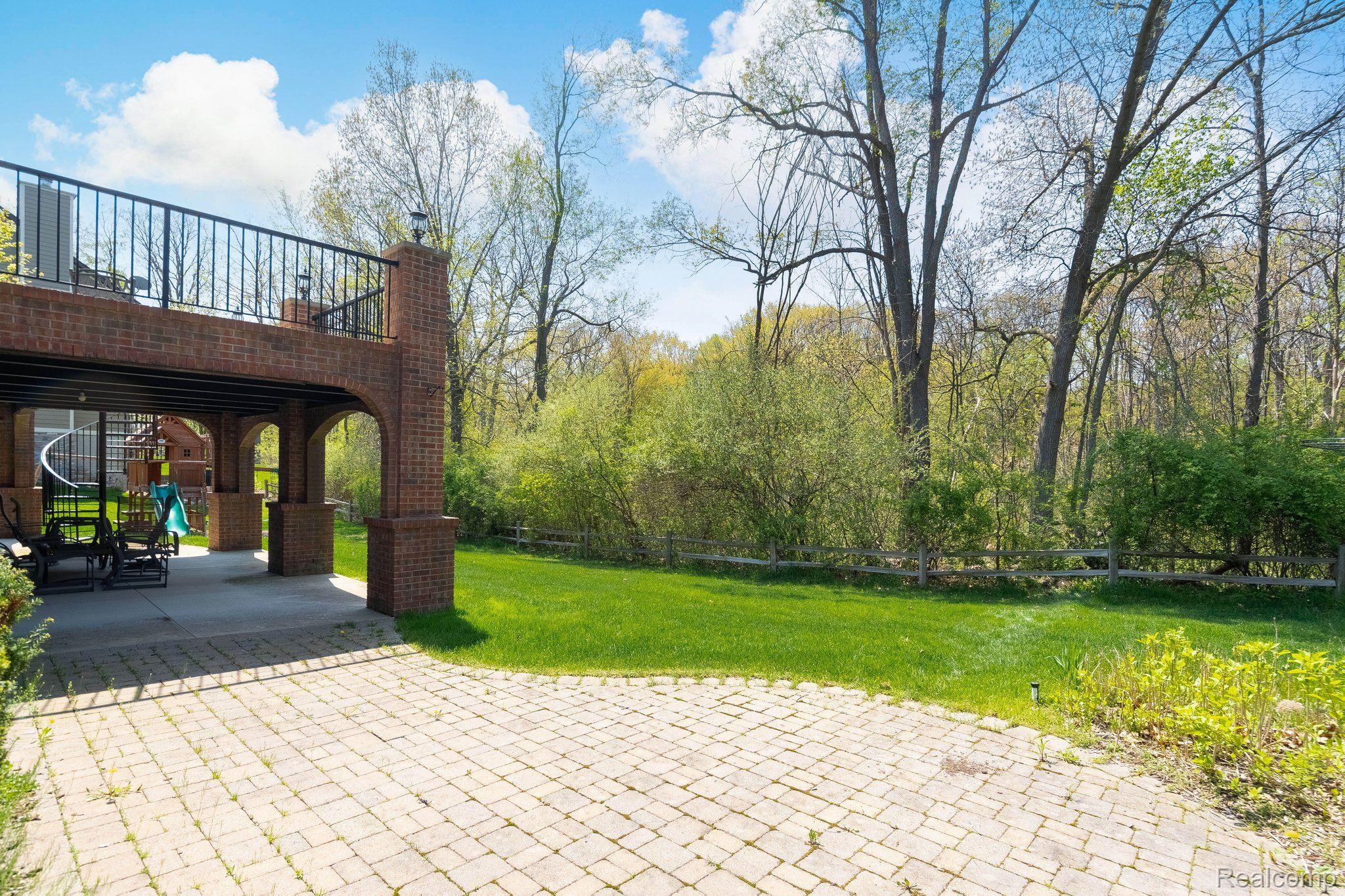 4906 Stonehenge Drive