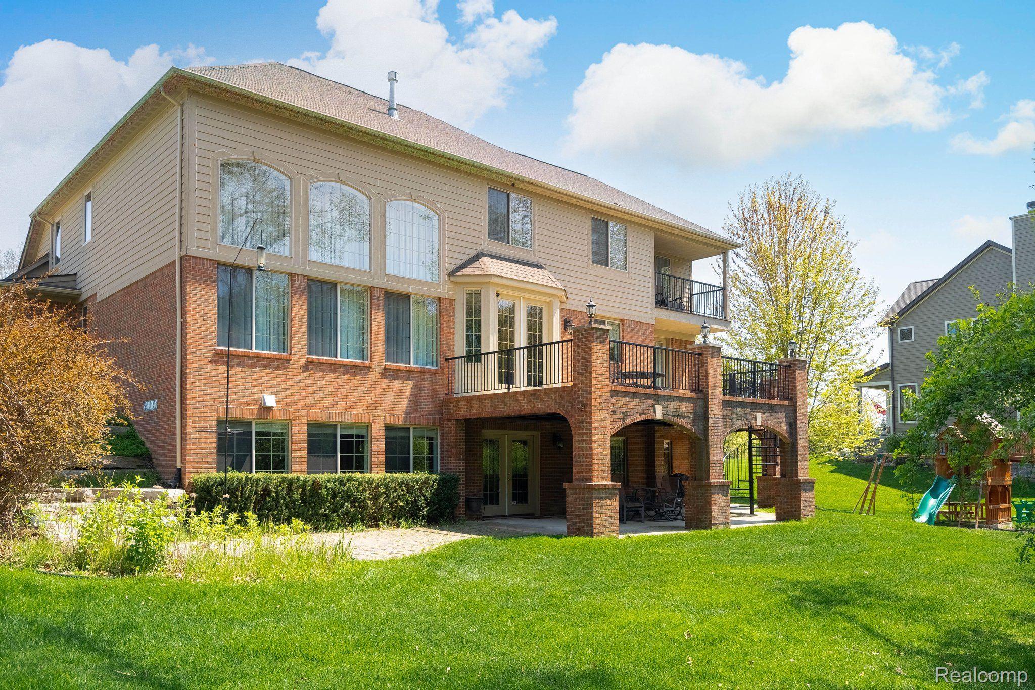 4906 Stonehenge Drive