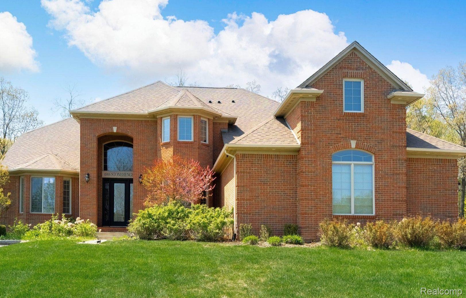 4906 Stonehenge Drive