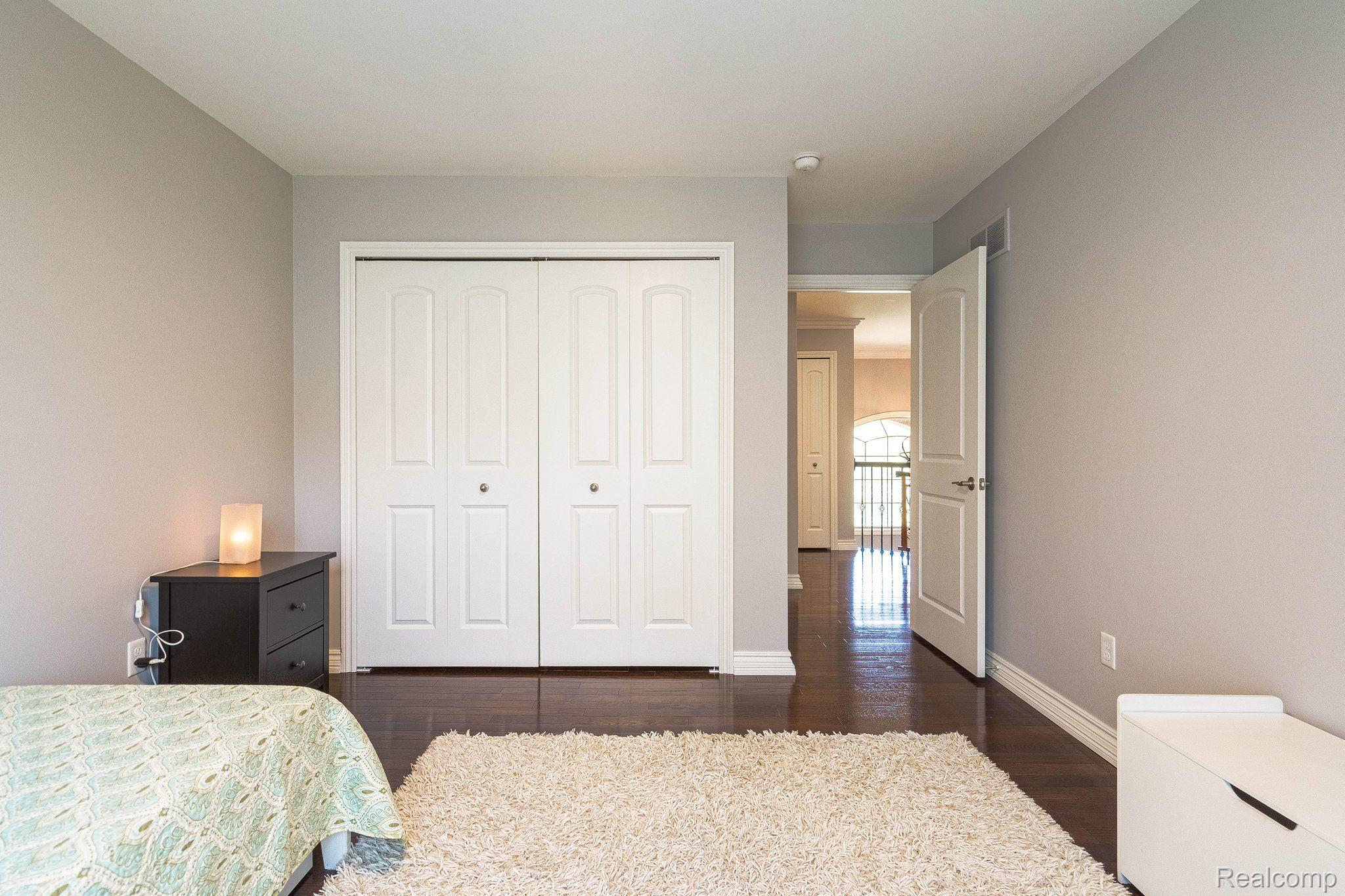 4906 Stonehenge Drive