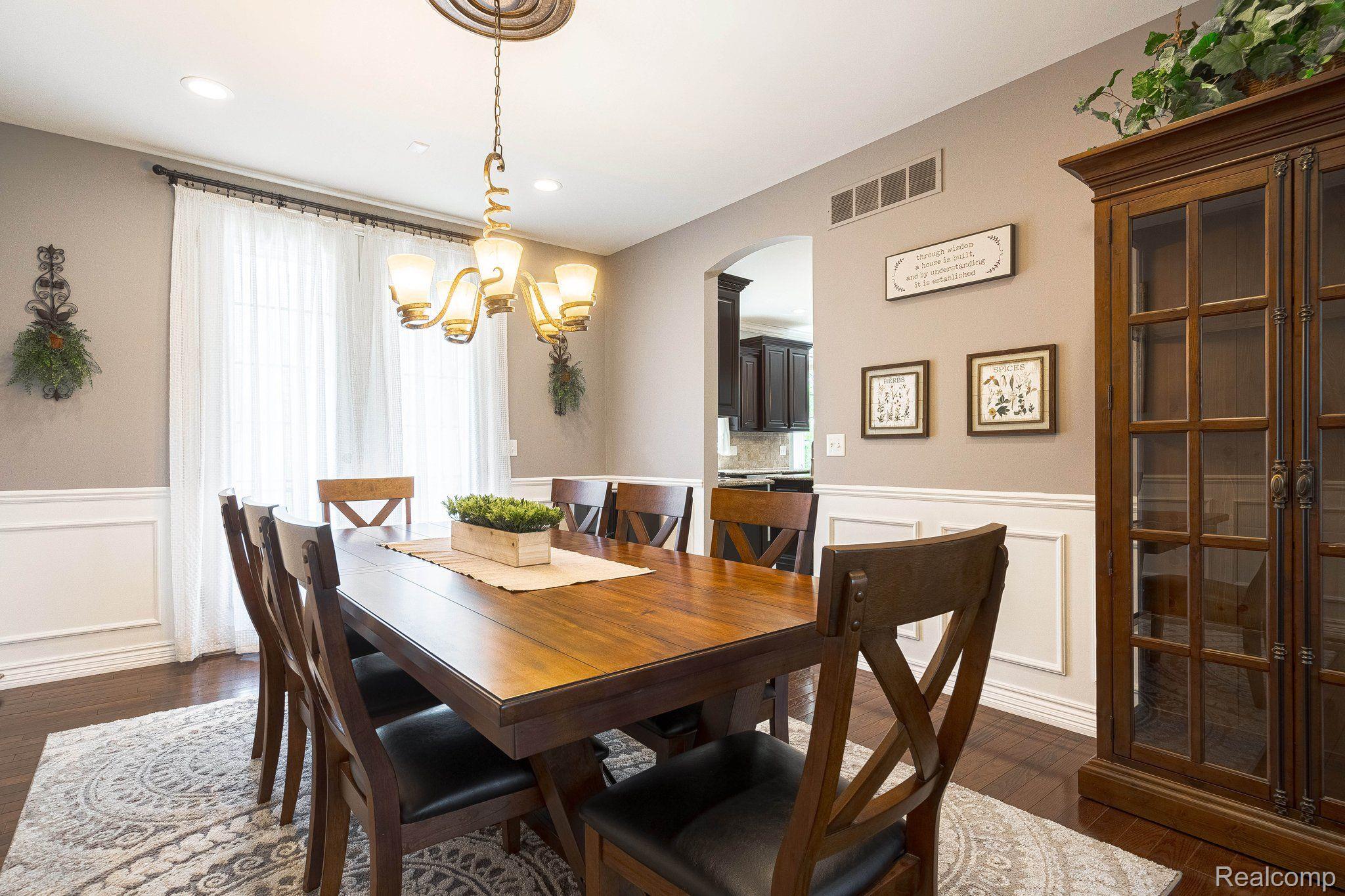 4906 Stonehenge Drive