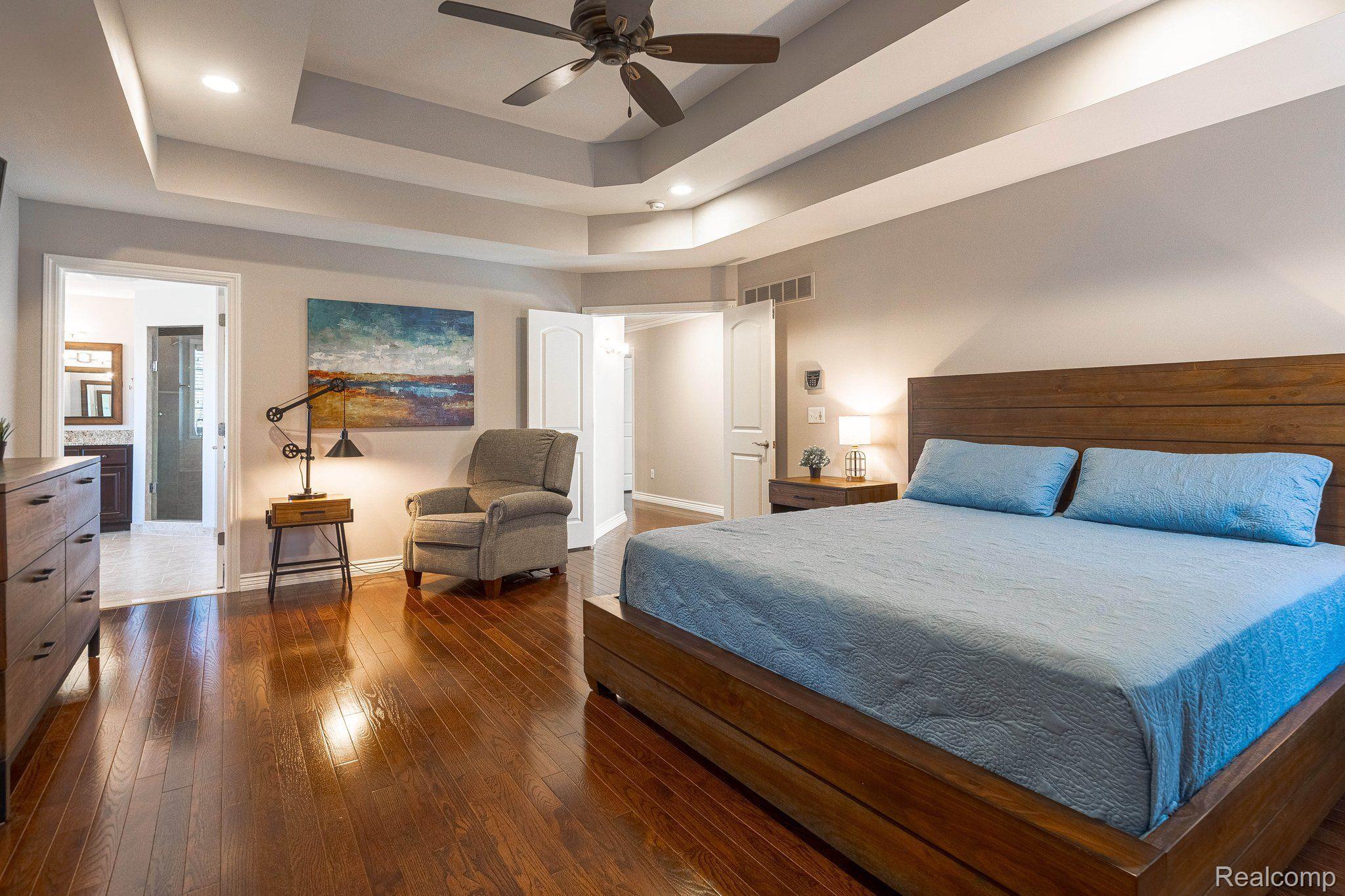 4906 Stonehenge Drive