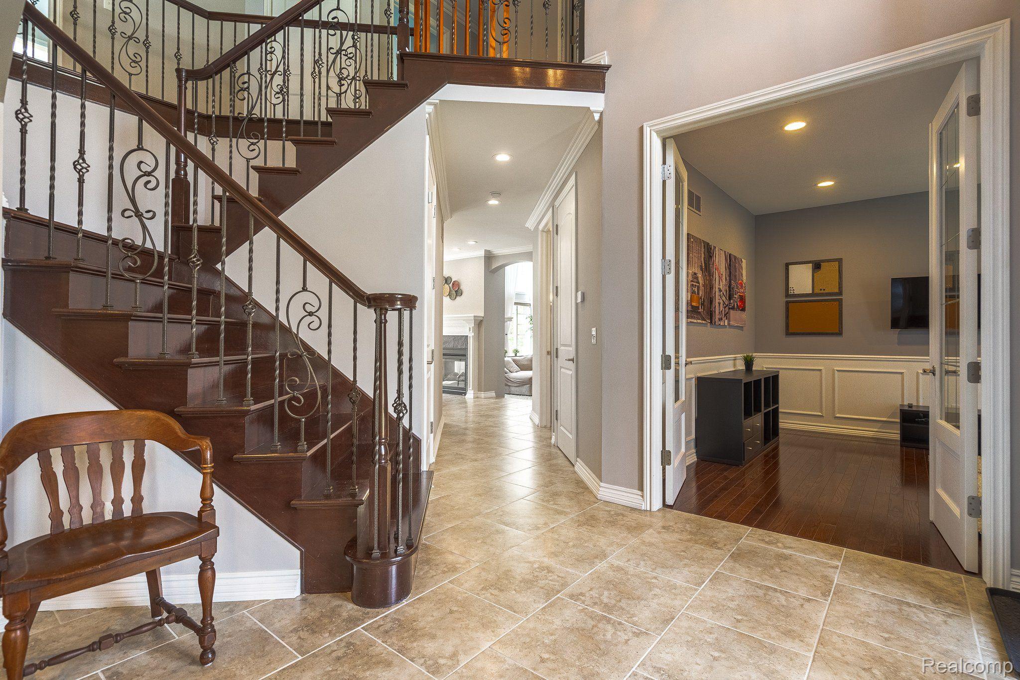 4906 Stonehenge Drive