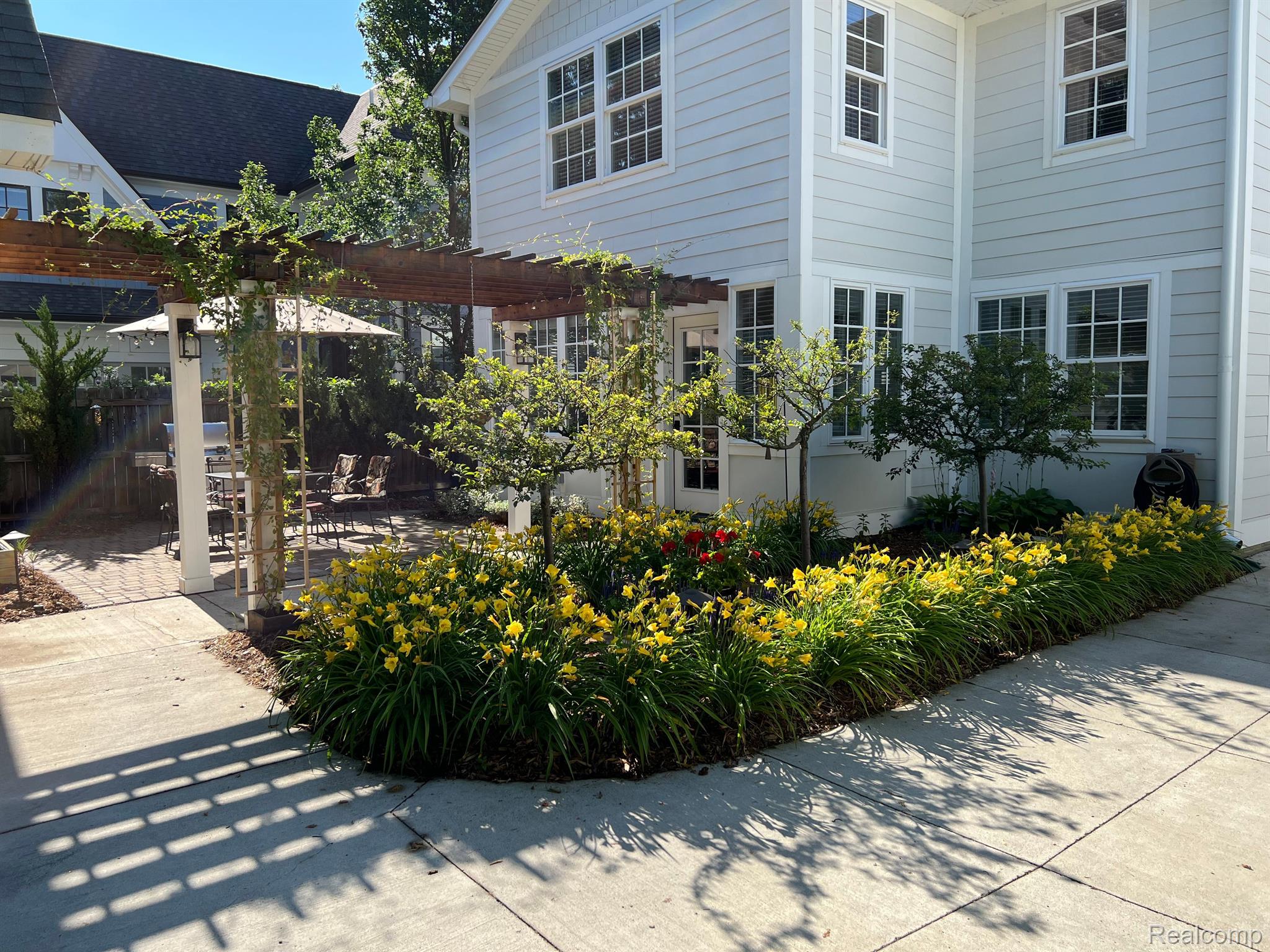 1854 WINTHROP Lane