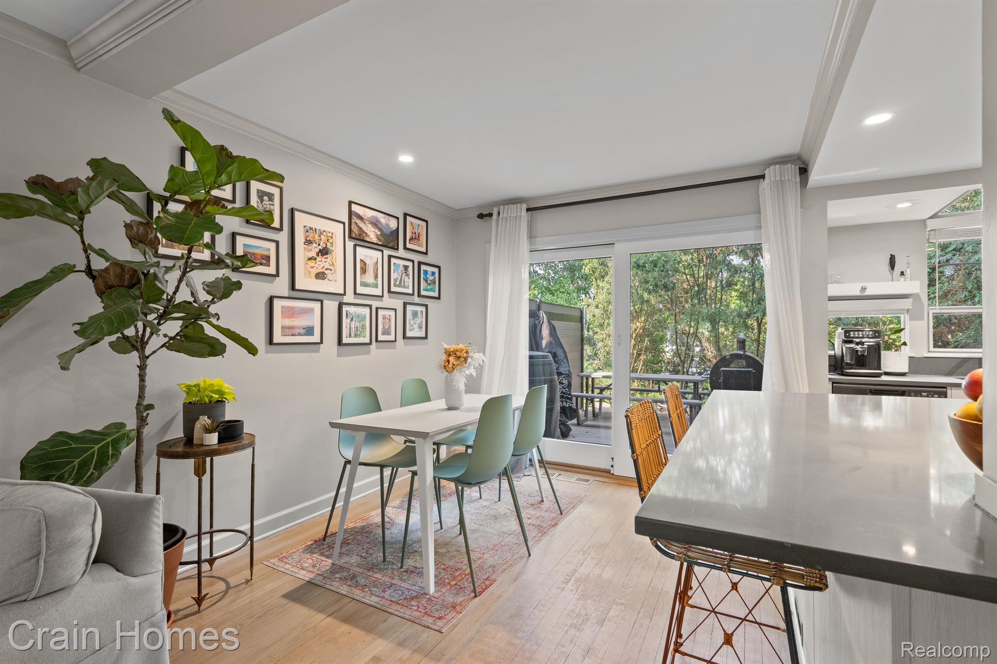 1057 N OLD WOODWARD Avenue