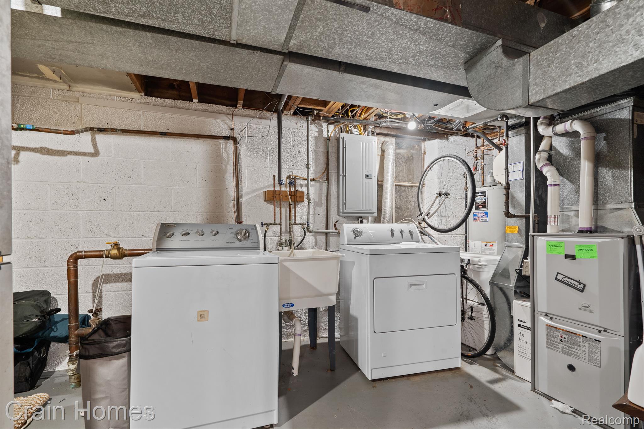 1057 N OLD WOODWARD Avenue