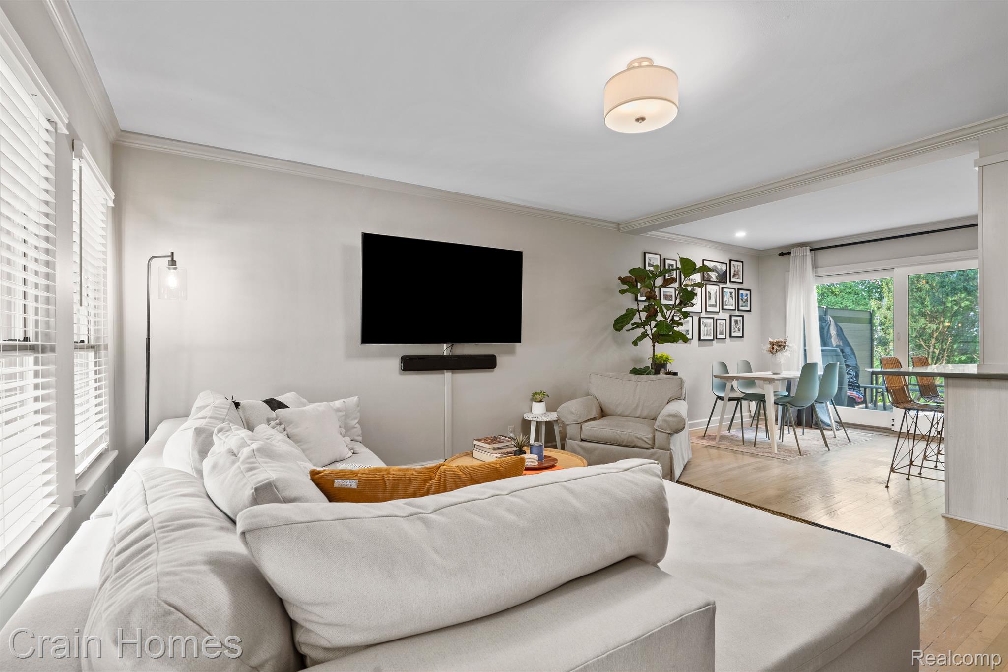 1057 N OLD WOODWARD Avenue