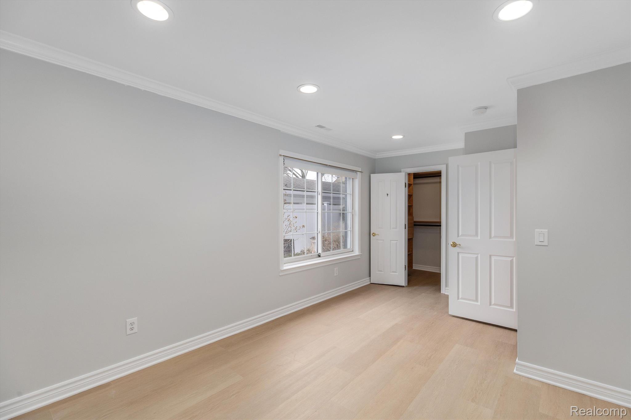 662 PURDY Street 102