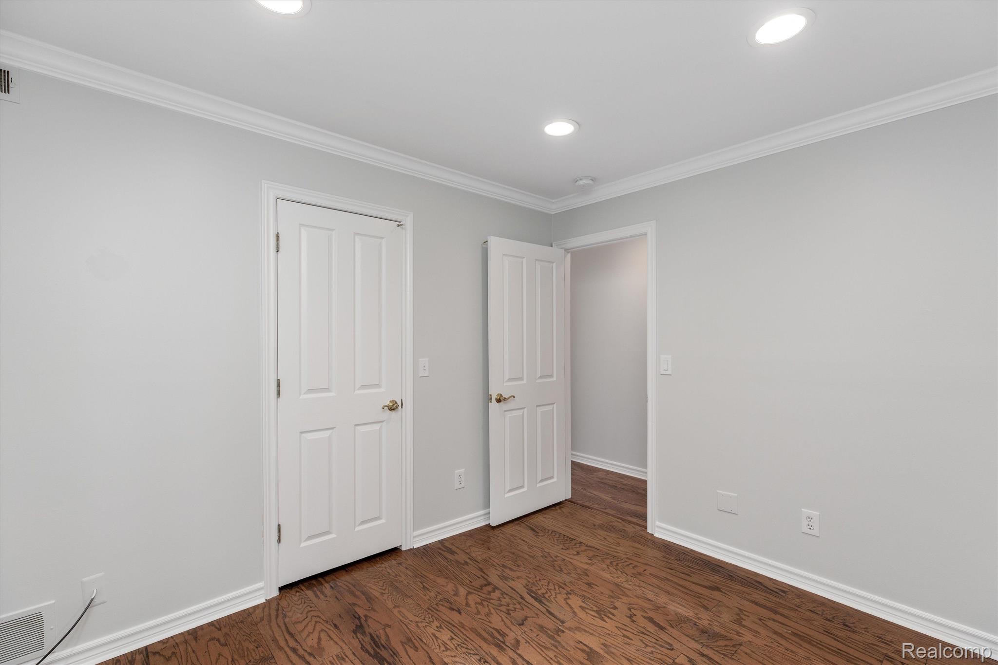 662 PURDY Street 102