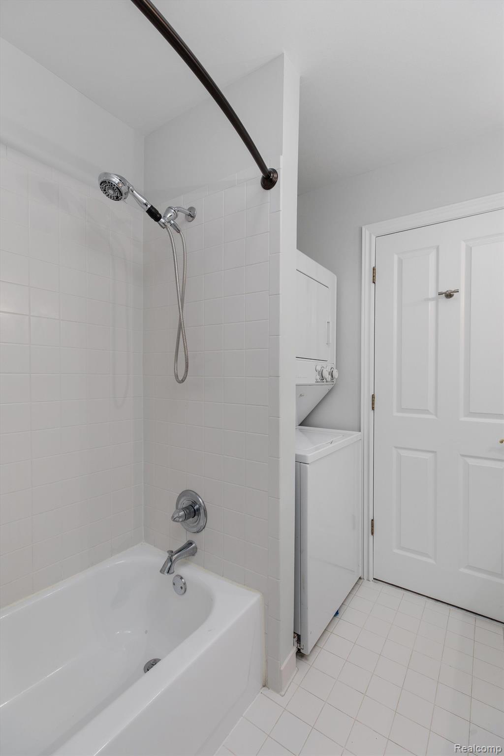 662 PURDY Street 102