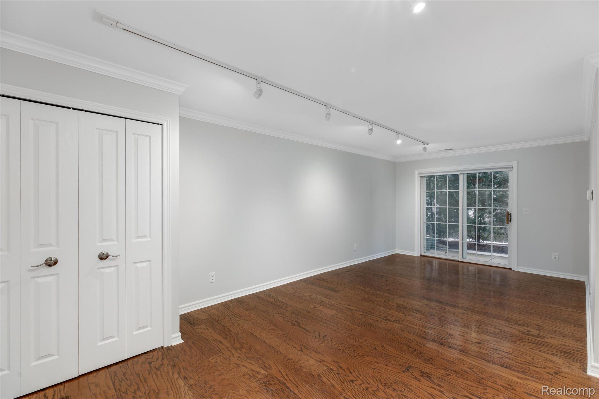 662 PURDY Street 102