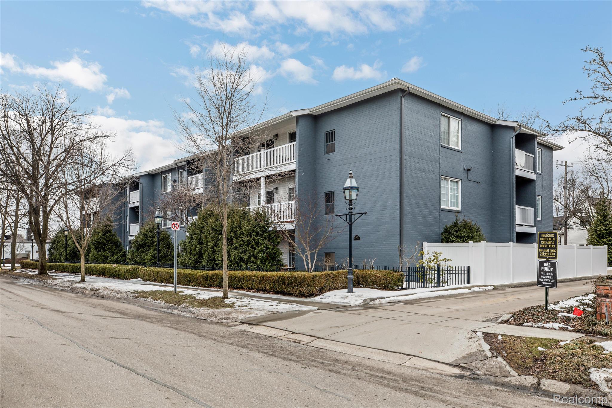 662 PURDY Street 102