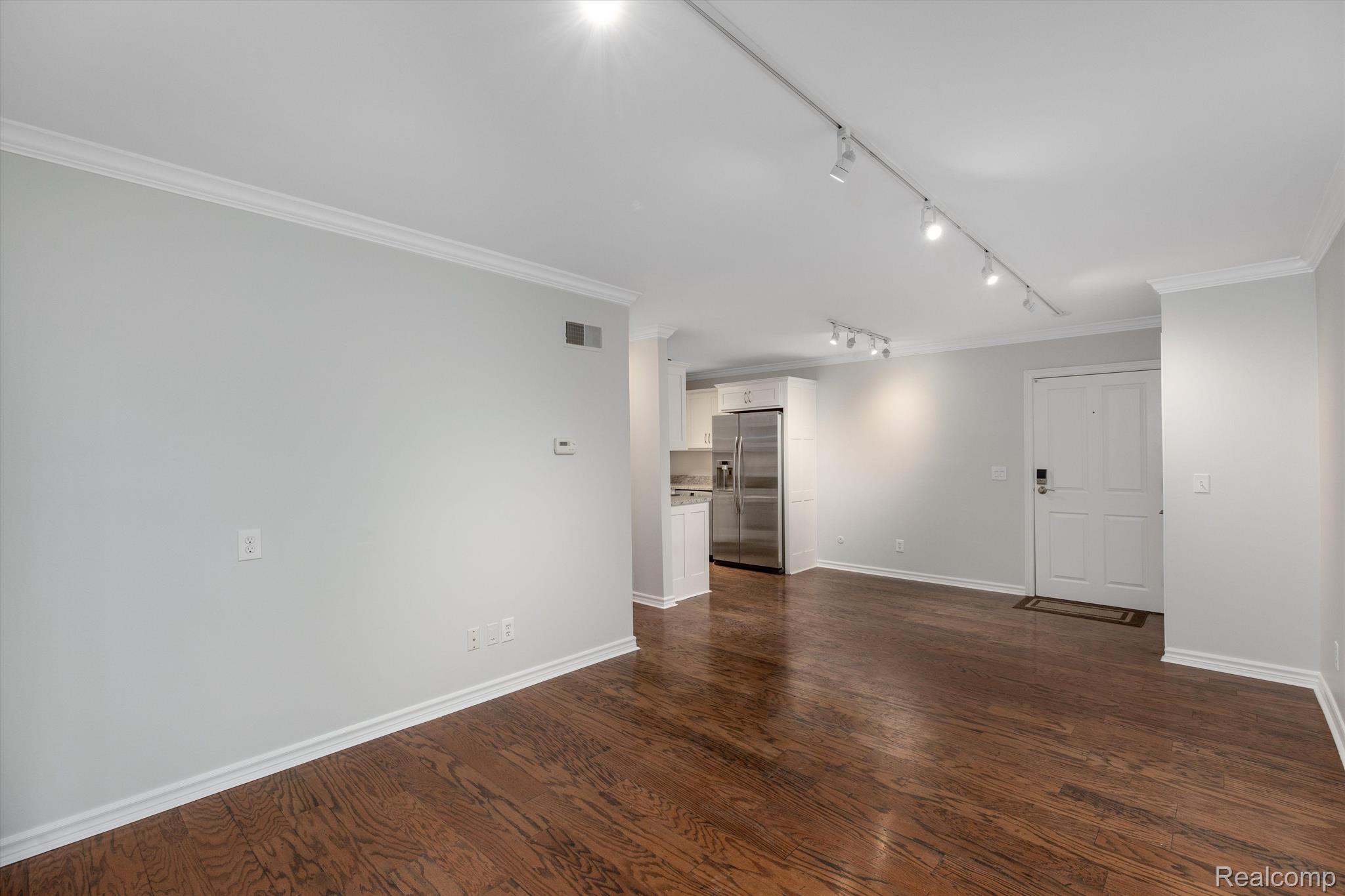 662 PURDY Street 102