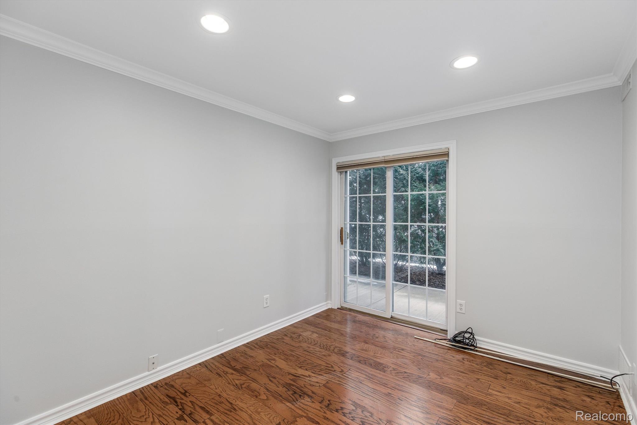 662 PURDY Street 102