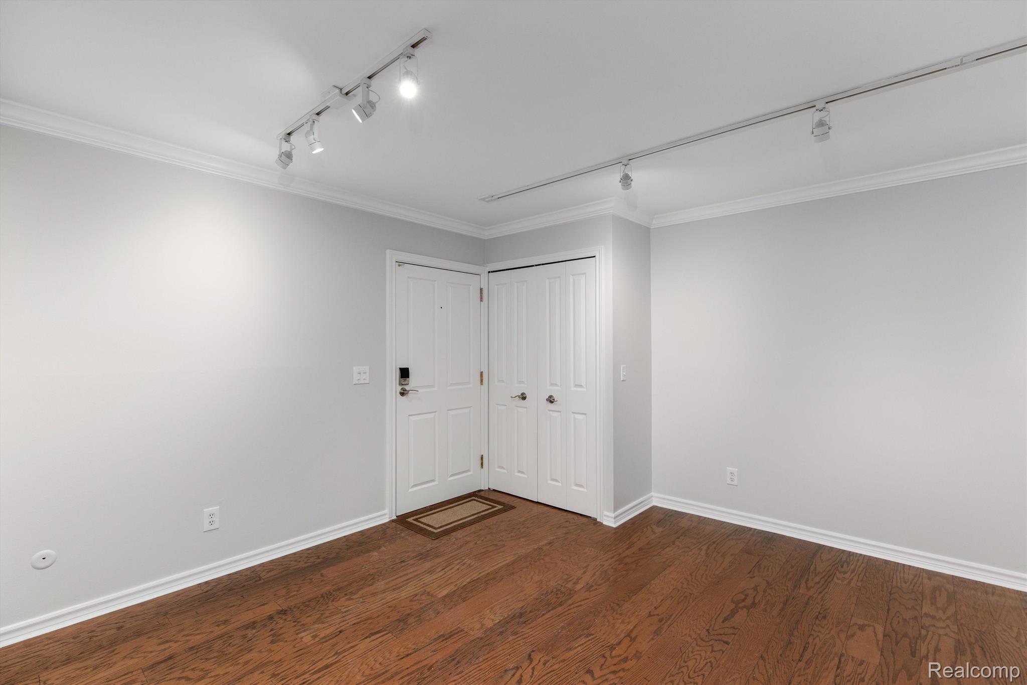 662 PURDY Street 102