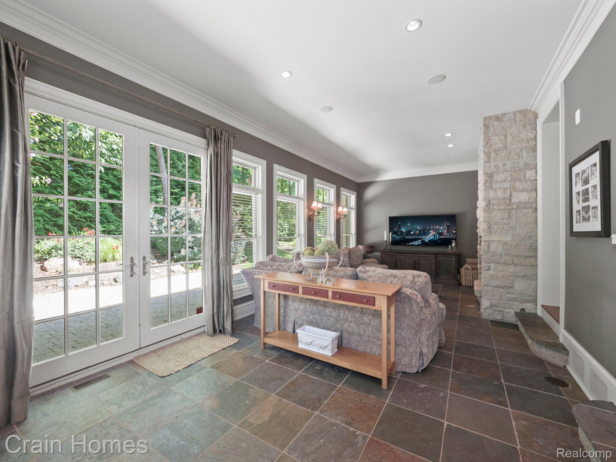 3418 WESTCHESTER Road