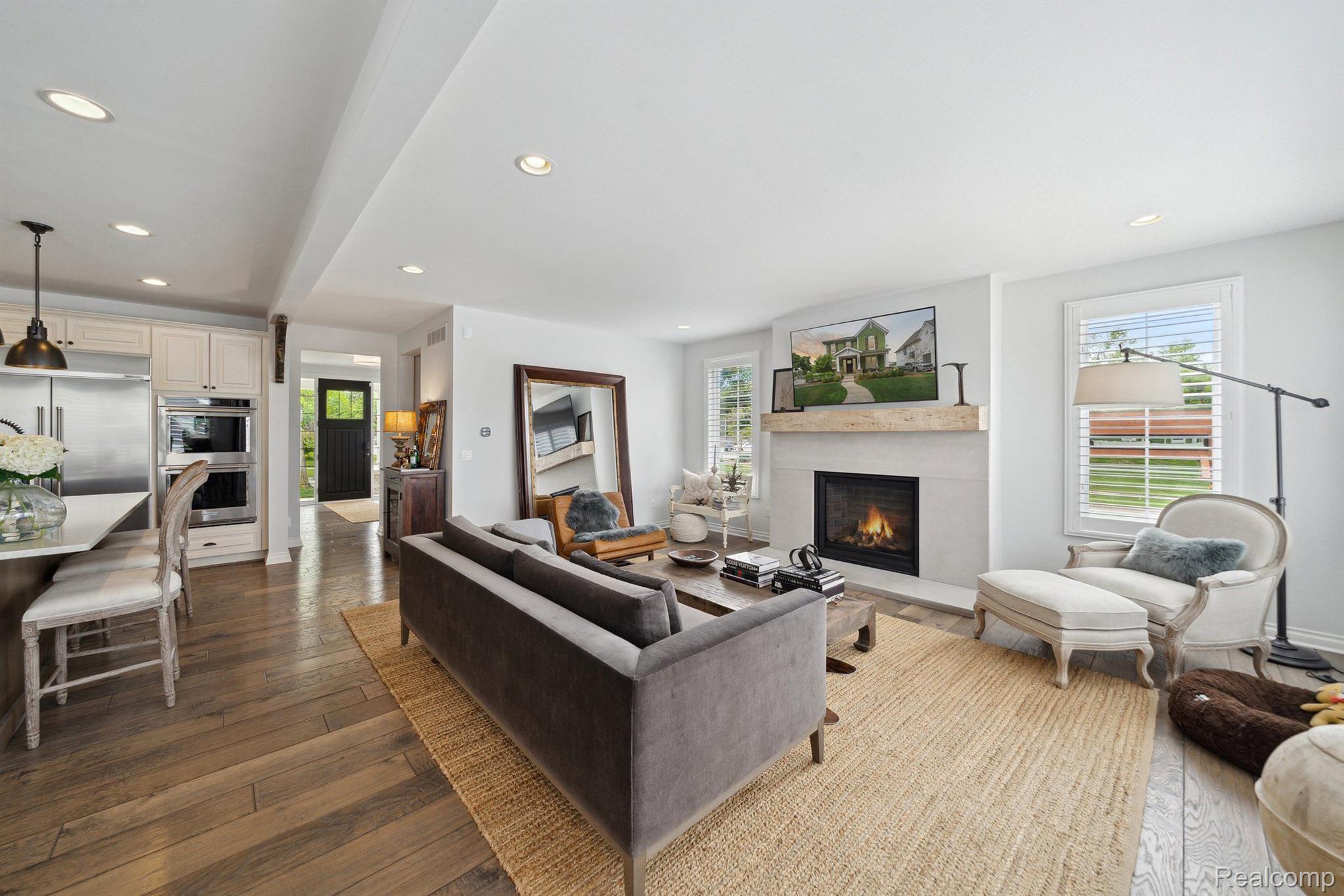 1992 SHIPMAN Boulevard