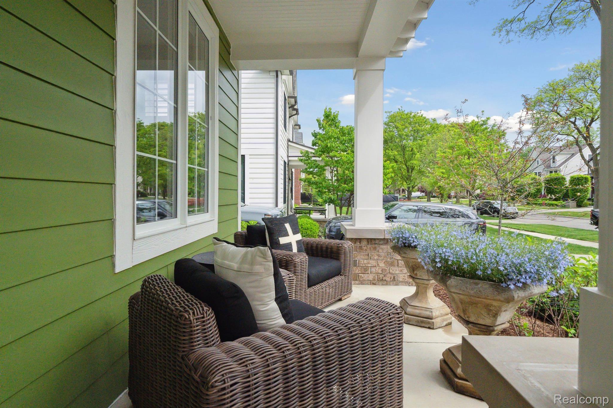 1992 SHIPMAN Boulevard