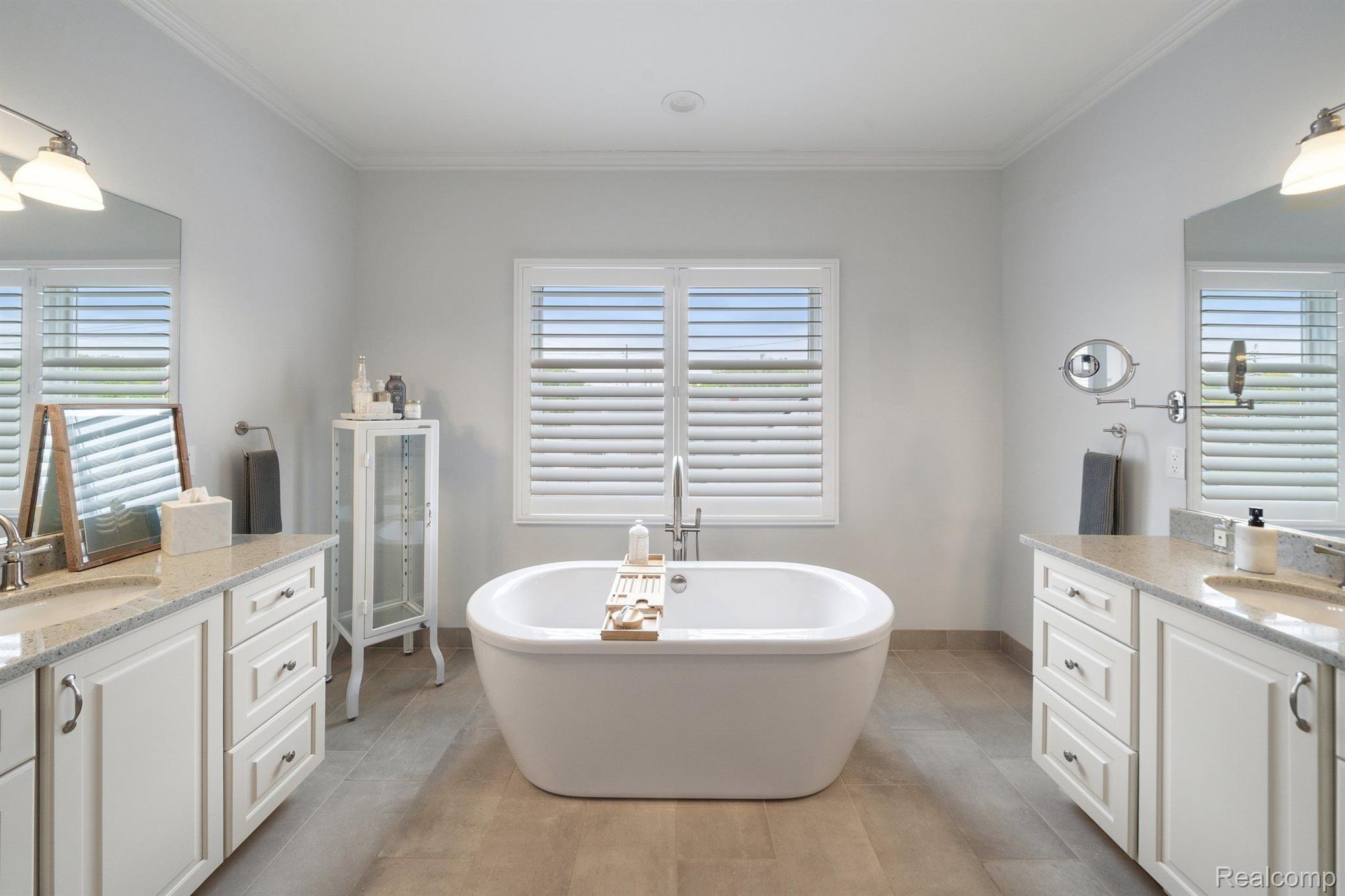 1992 SHIPMAN Boulevard