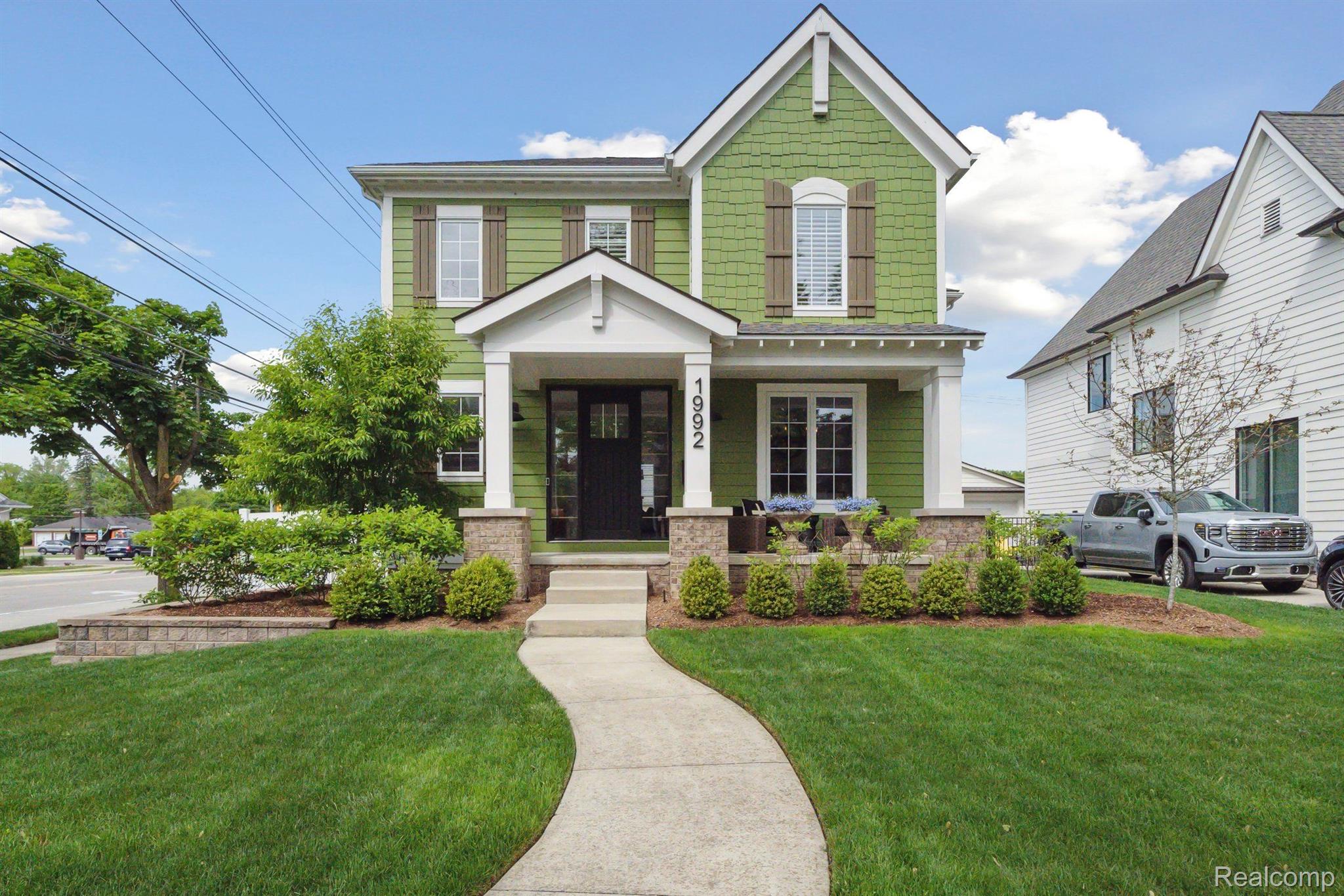 1992 SHIPMAN Boulevard