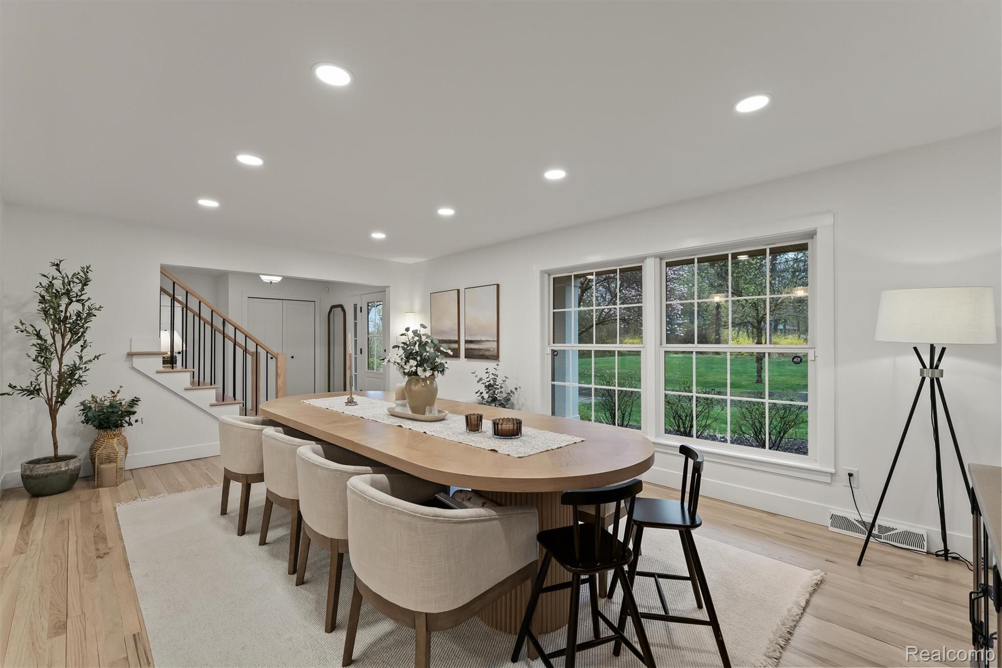 1935 HILLWOOD Drive