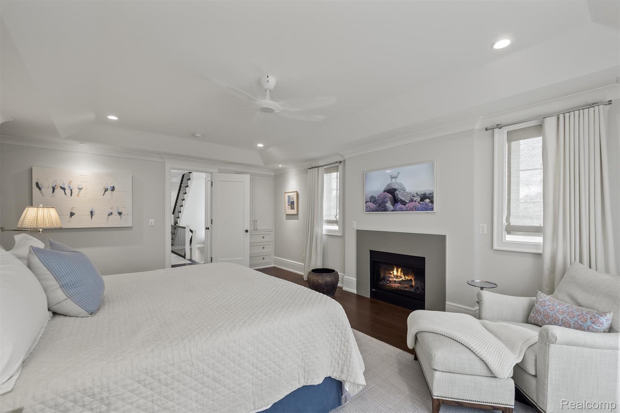 615 W Brown Street