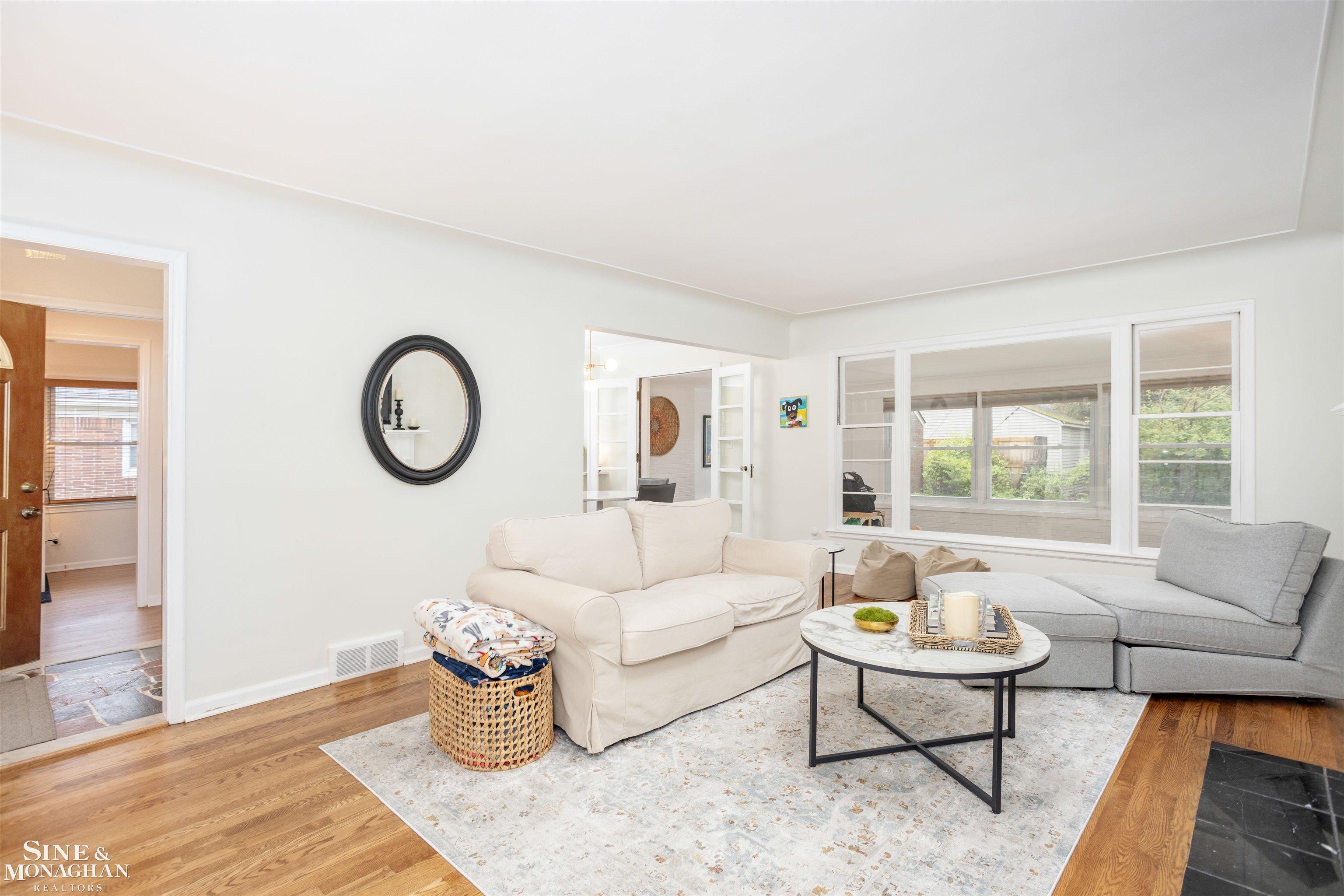 484 Bournemouth Circle