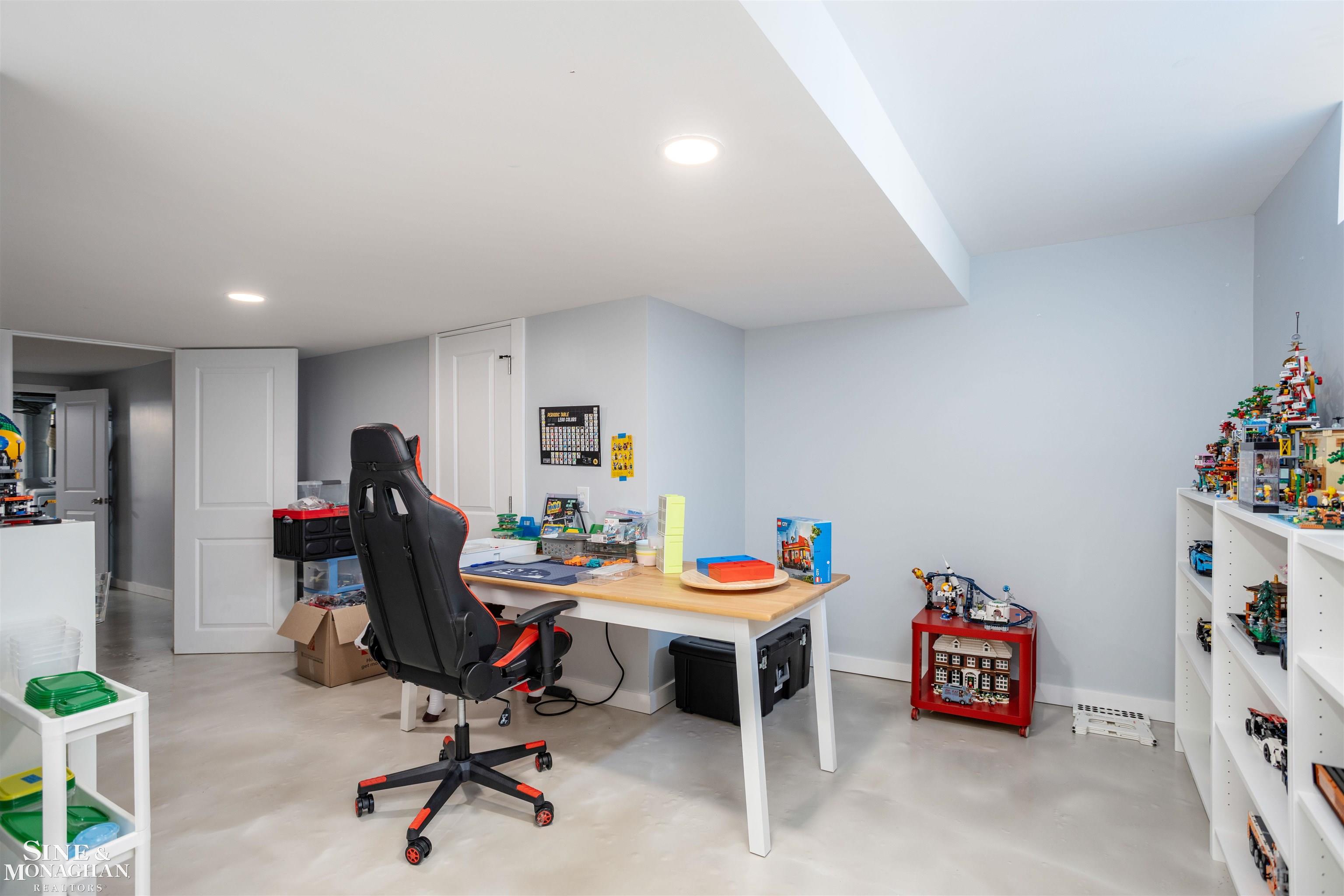 484 Bournemouth Circle