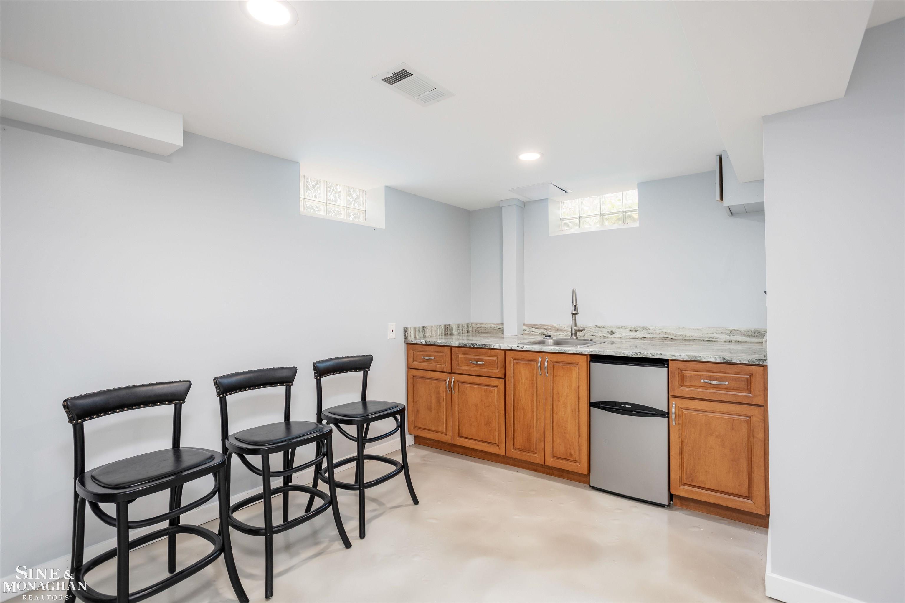 484 Bournemouth Circle