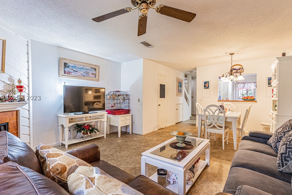 96 Mathews Drive Unit: 74