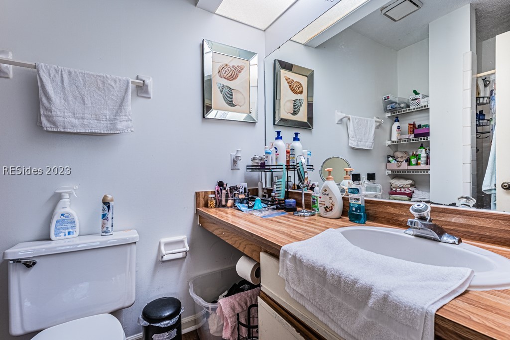 96 Mathews Drive Unit: 74