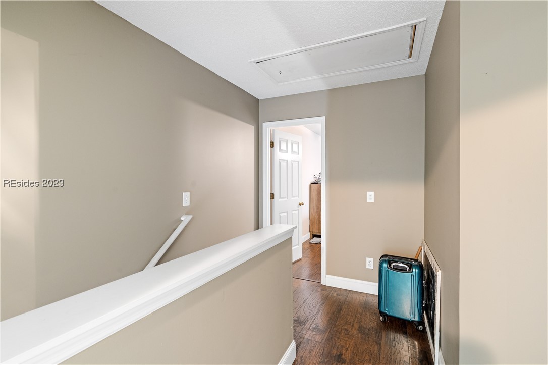 39 E Morningside Drive
