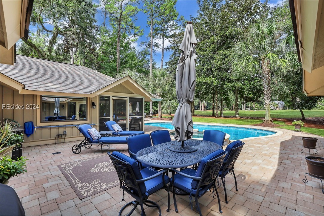 18 Willow Oak Road