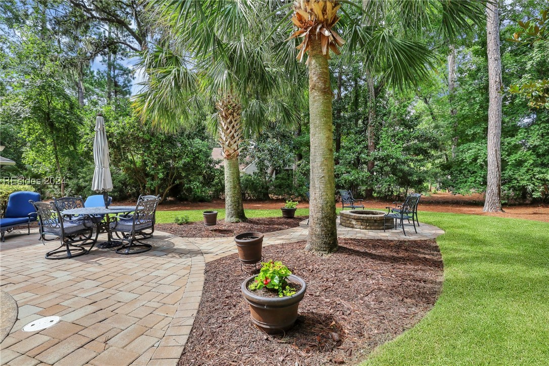 18 Willow Oak Road