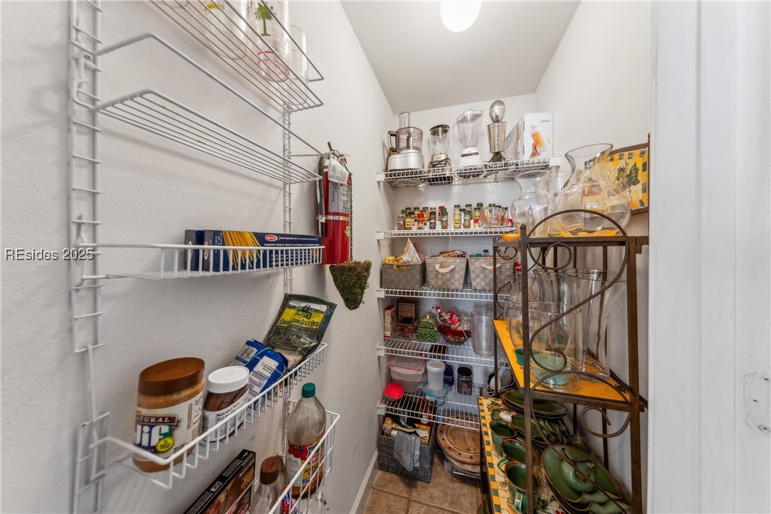 4 Indigo Run Drive Unit: 1922