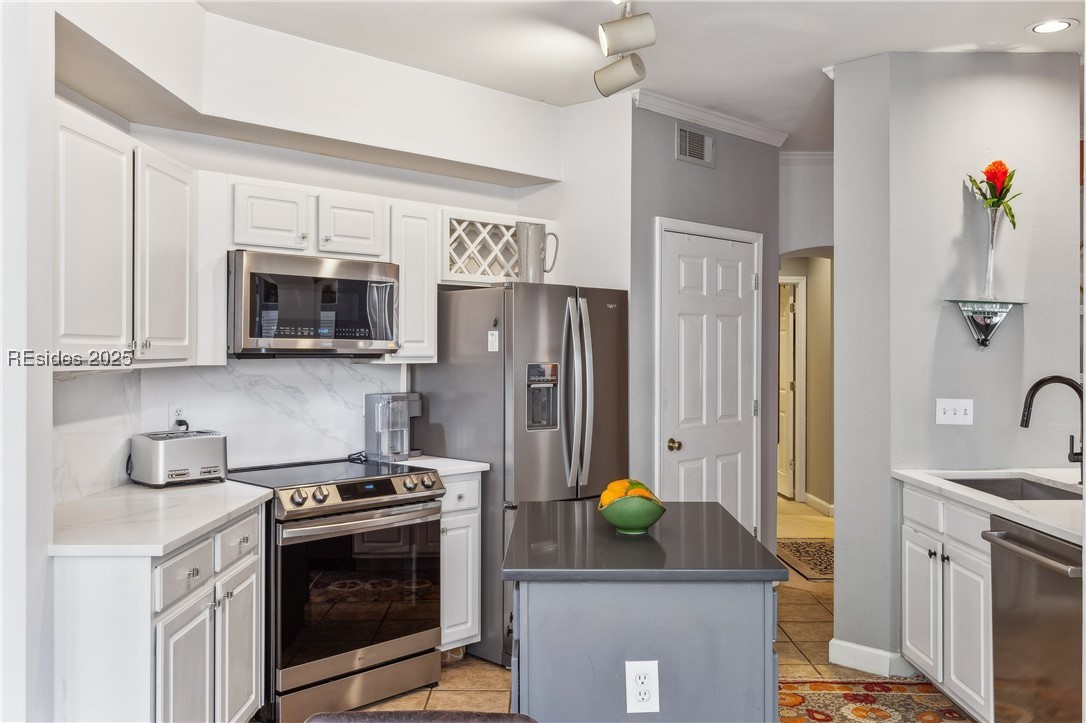 4 Indigo Run Drive Unit: 1922