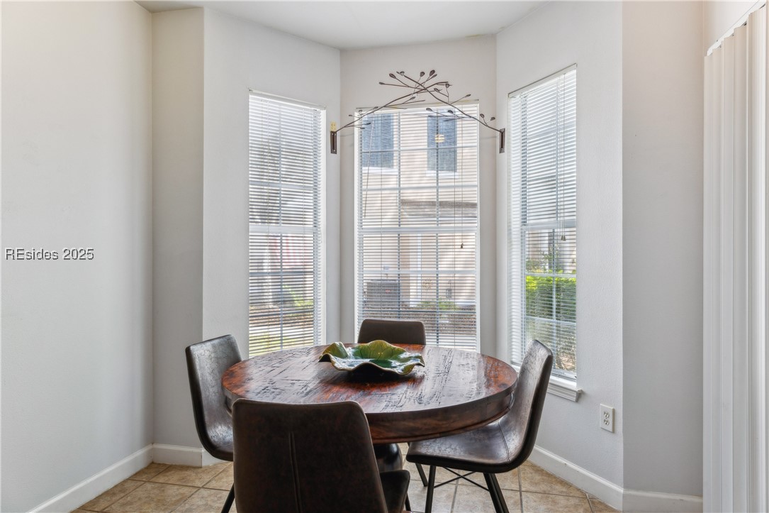 4 Indigo Run Drive Unit: 1922