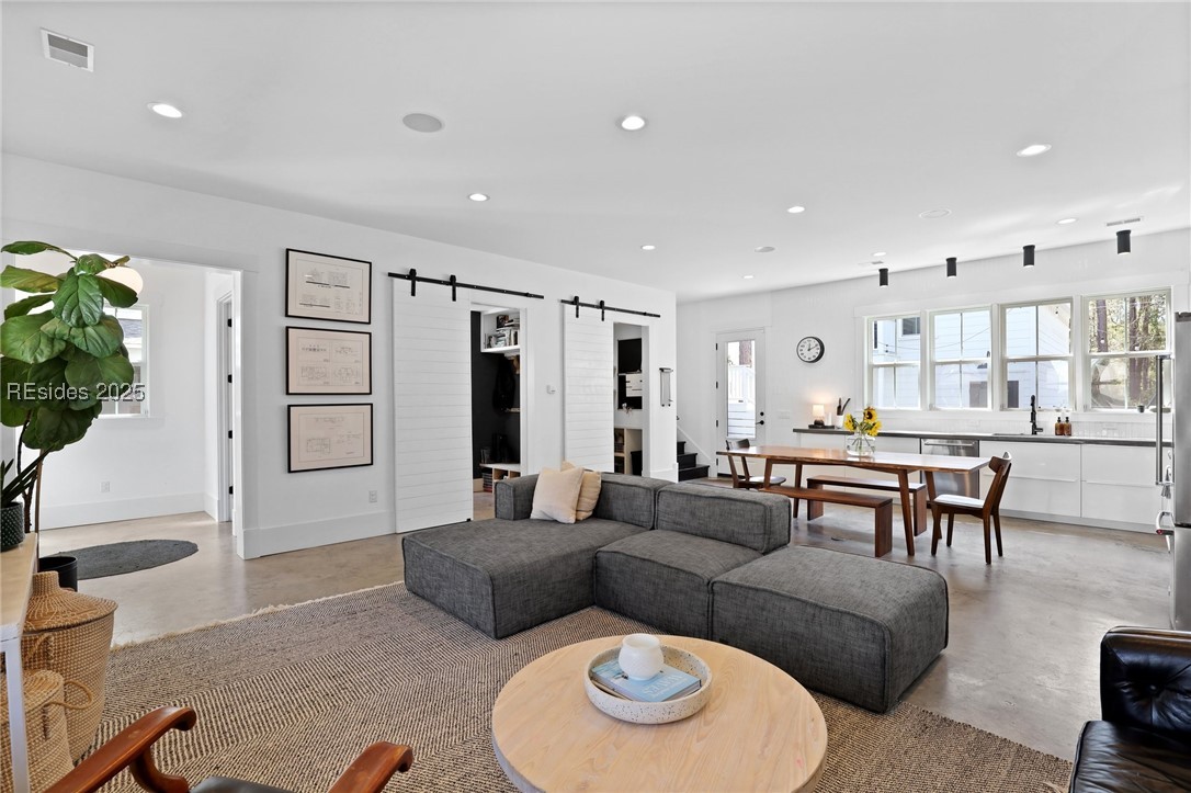 28 Tabby Shell Road