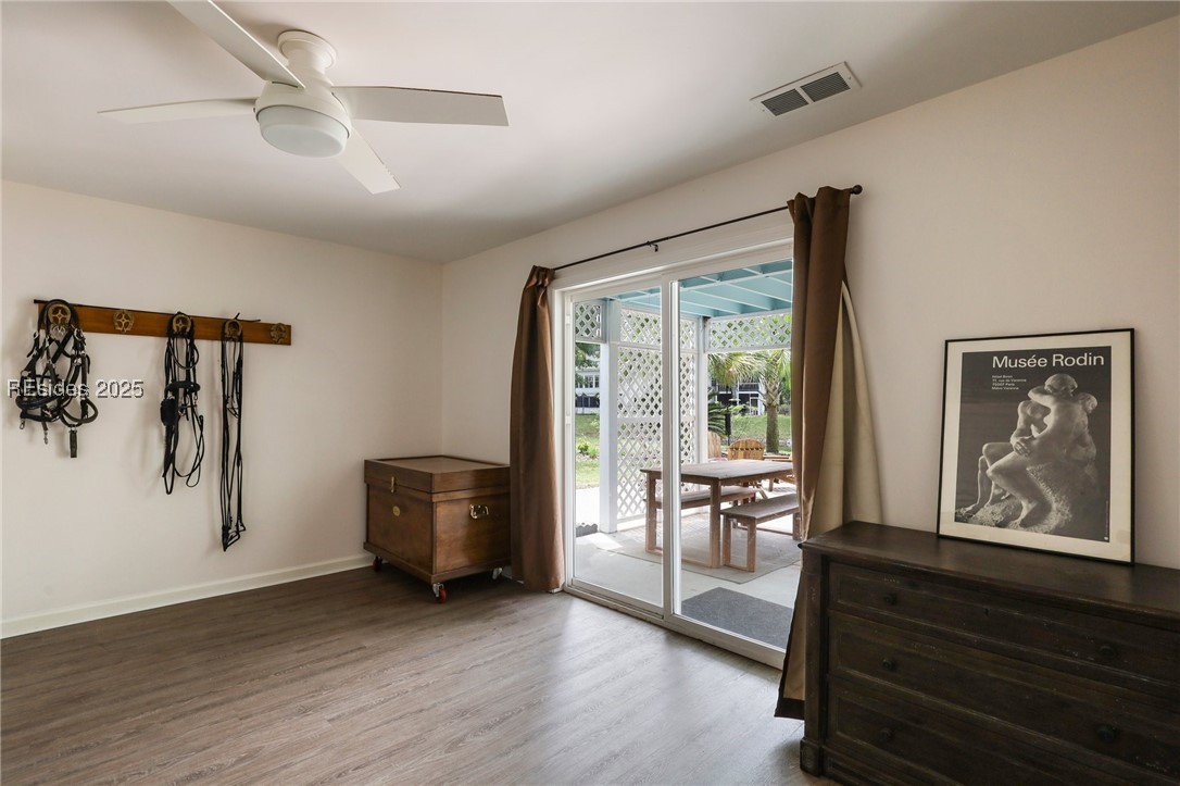 55 Victoria Square Drive