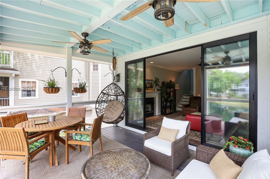 55 Victoria Square Drive