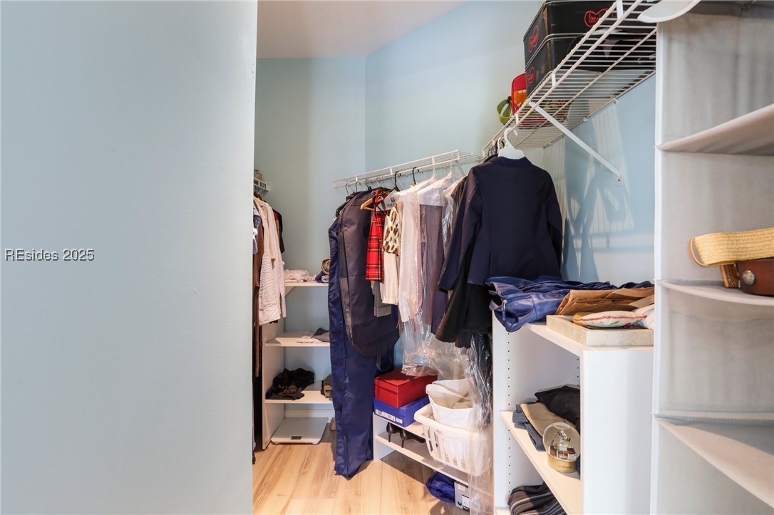 55 Victoria Square Drive