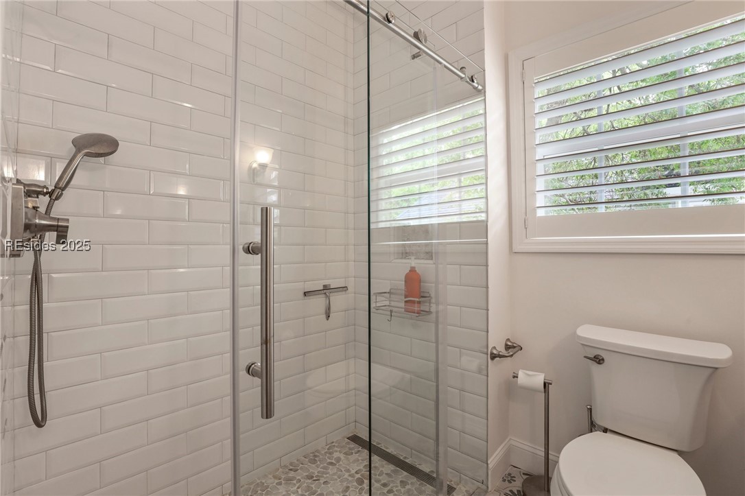 55 Victoria Square Drive