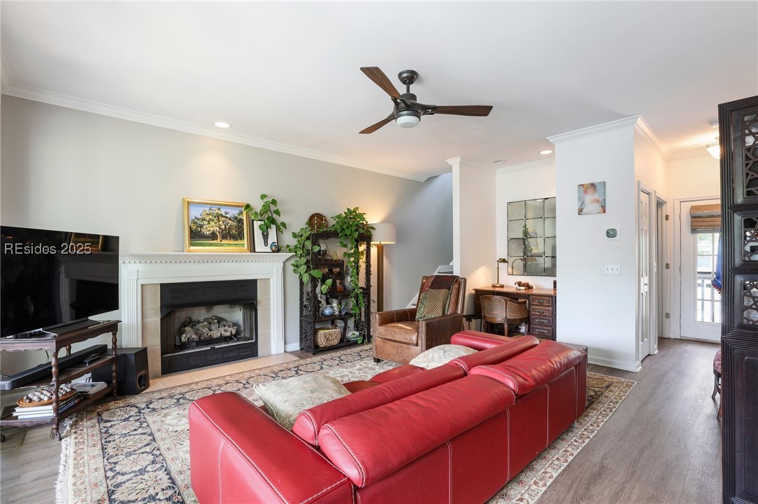 55 Victoria Square Drive