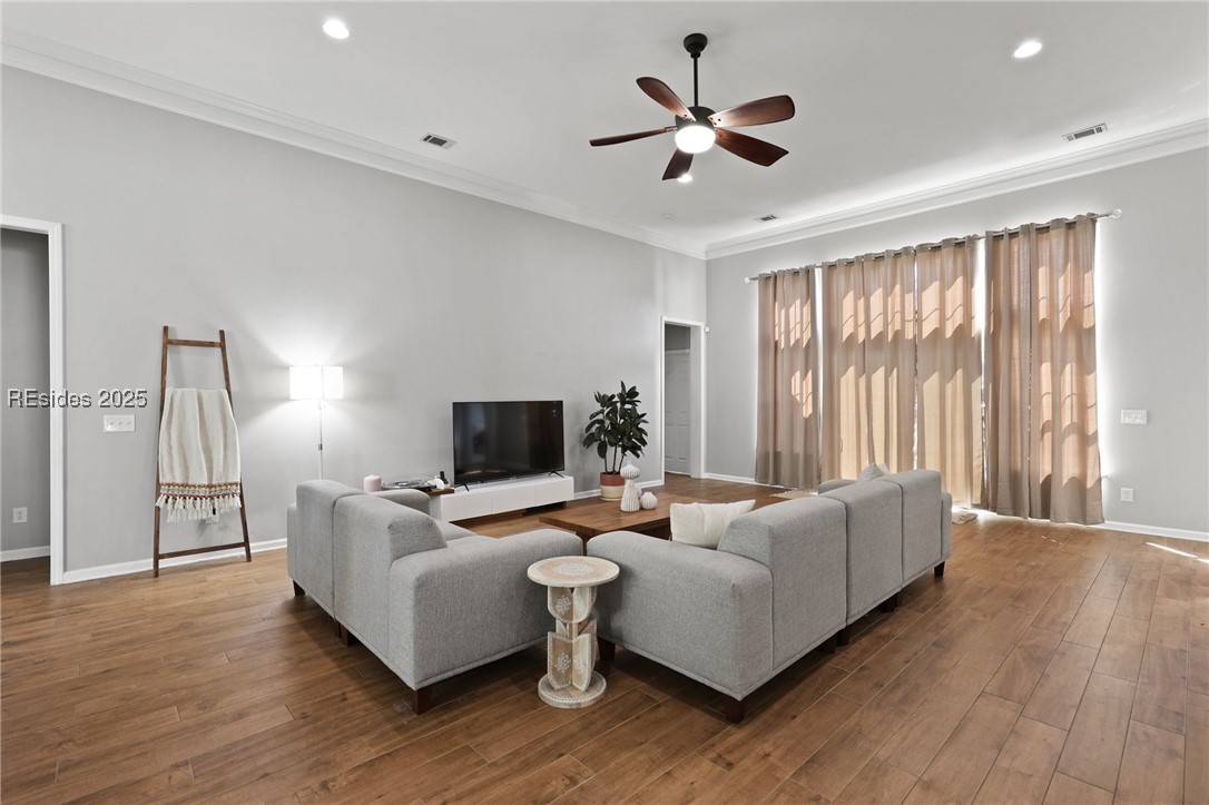 11 Greatwood Drive