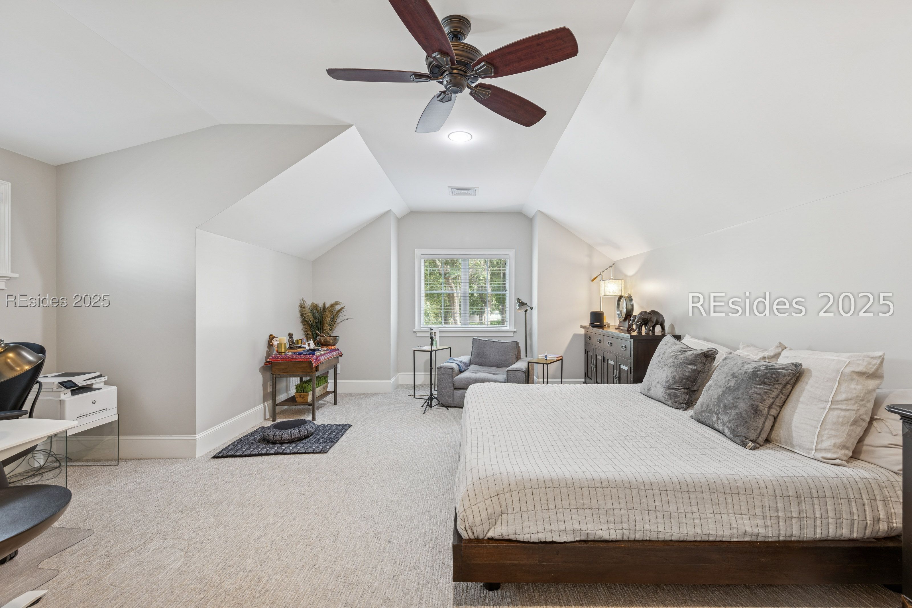24 Richfield Way